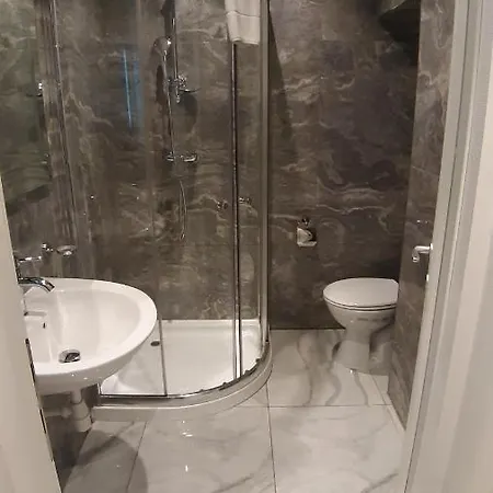 Hub Apartment *
